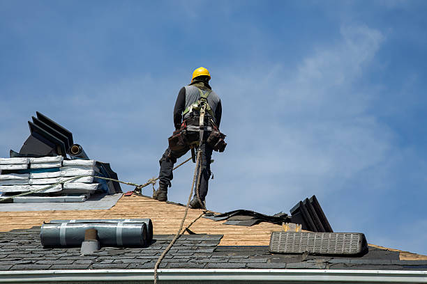 Professional Roofing technician working in Troutdale, VA